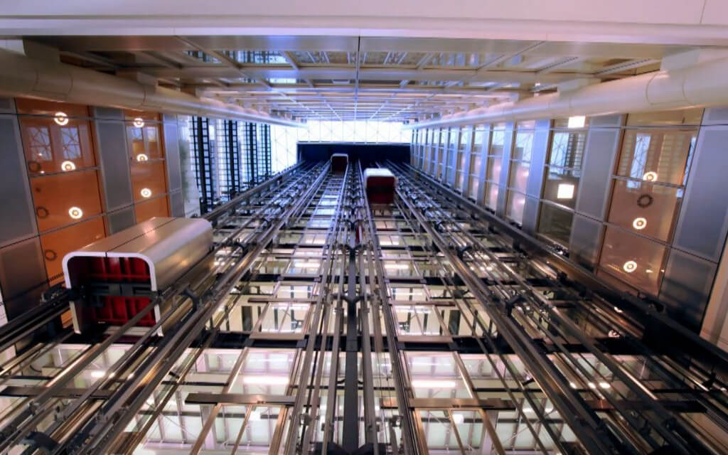 Thang máy nghệ thuật tại Botolph Building – London, Anh
