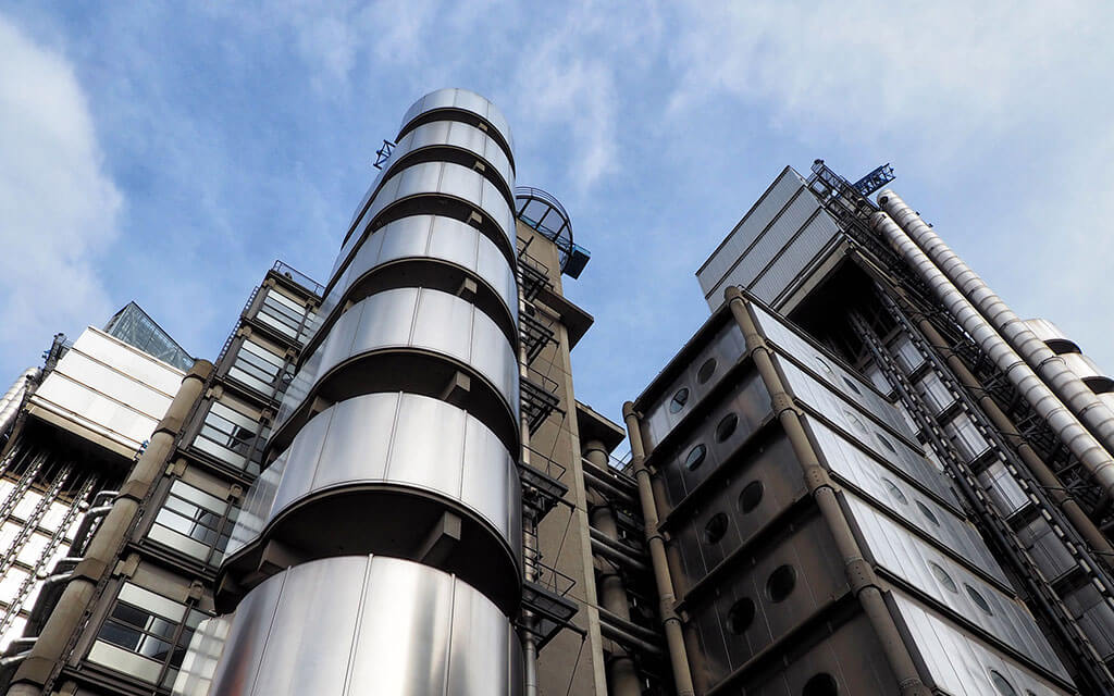 Thang máy ngoài trời Lloyd’s Building – London, Anh
