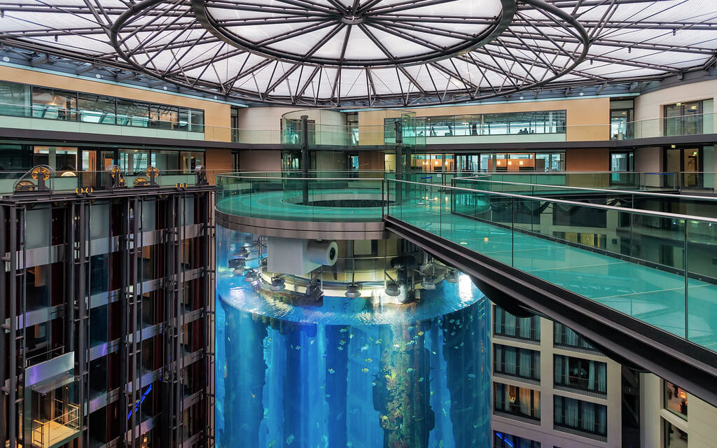 Thang máy thủy cung AquaDom – Berlin, Đức