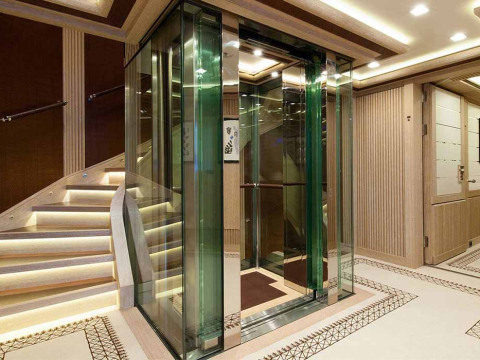 Không sử dụng thang máy sai mục đích