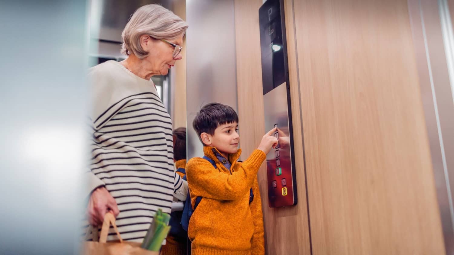 Lưu ý khi sử dụng thang máy gia đình an toàn, bền bỉ